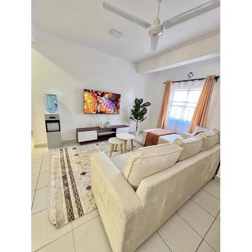 Majestic Homes - HER MAJESTY