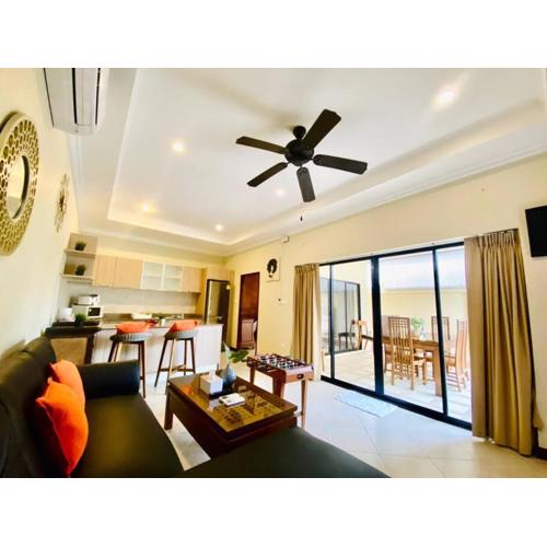 Majestic Residence poolvillas 2 Bedrooms & cozy beach