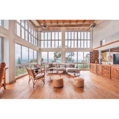 Majestic villa with stunning views in Jarabacoa