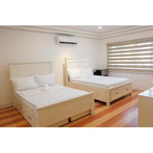 Makati Altean Apartment (Leonora Room)