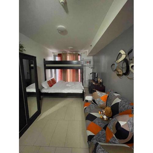 Makati City Antel Spa Residences 1615