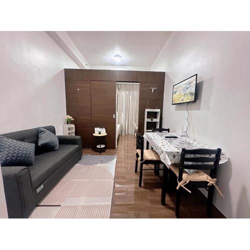 Makati City Ph SnowWhite Staycation