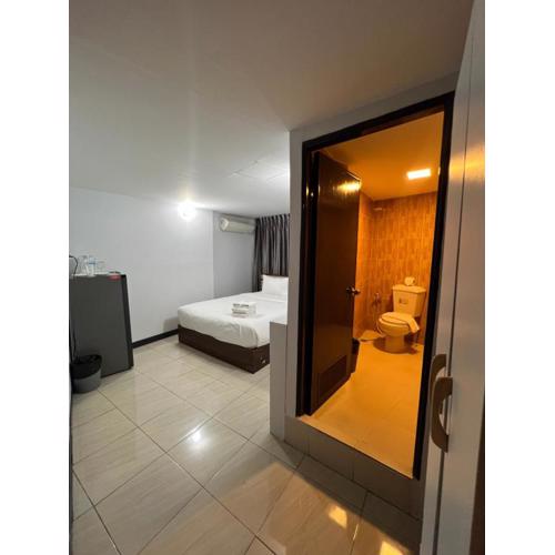 Maland House Hostel - Pattaya soi 14 Saisong Road