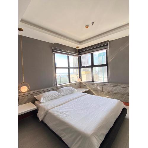 Malate Bayview Mansion 17A/B