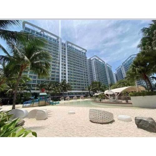 Maldives Tower Azure