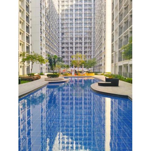 Mall of Asia - Aseana - Walking Distance to Mall