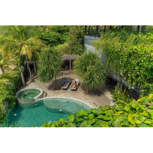 Mangroove Bay Boutique Hostel