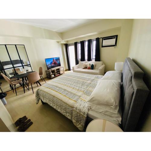 Manhattan Plaza Tower 1, Araneta City Cubao, Quezon City, Metro Manila