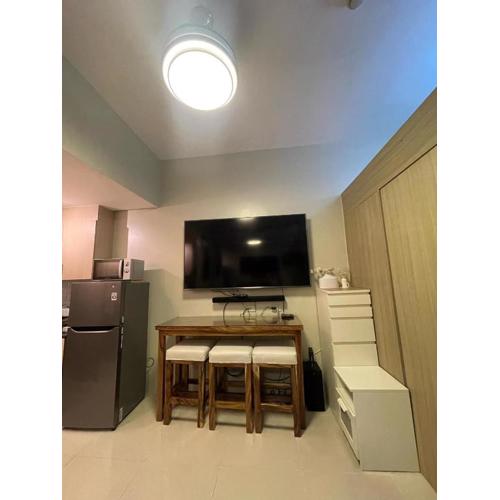 Manila Bay Penthouse Condo