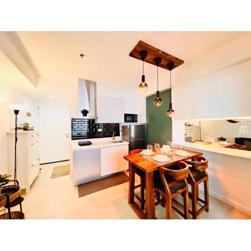 Manila Philippines, Azure Urban Resort Staycation by Leroche near Ninoy Aquino International Airport