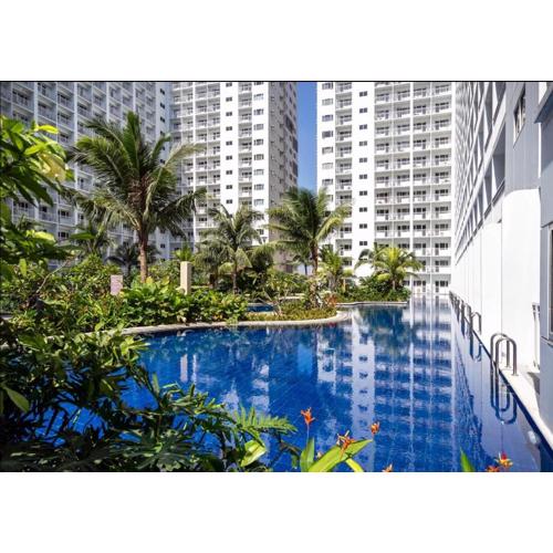 Manila Shore Residences Tower D MOA