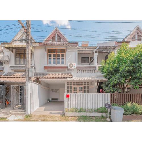 Manim House - บ้านพักในนิมมานพร้อมไวไฟ