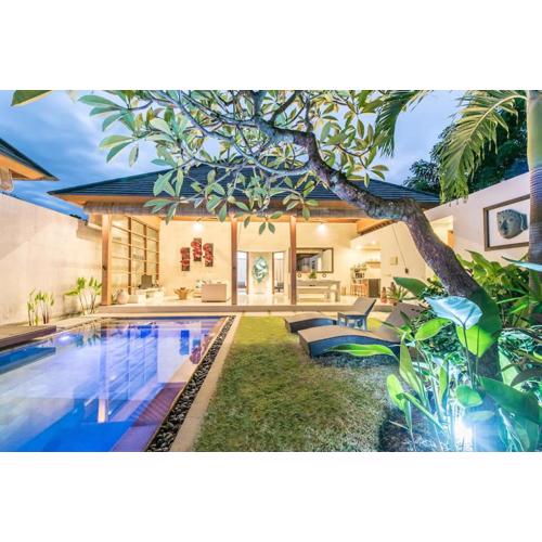 Manis, Luxury 3 Bedroom Heart of Seminyak