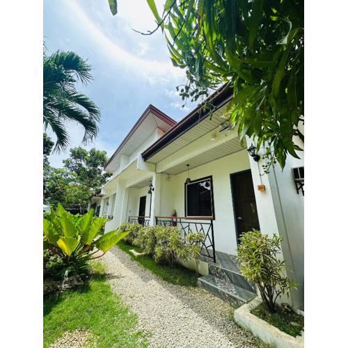 Mannah Garden Staycation House - Panglao, Bohol