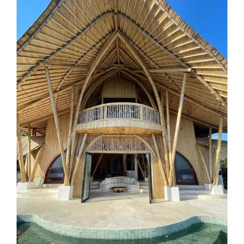 Manta Villa - Frontbeach Bamboo Eco Villa - Kini Village