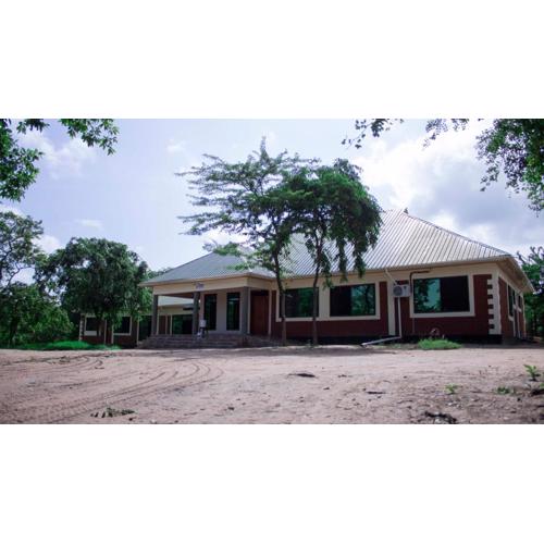 MANTIS LODGE & CAMPING SITE