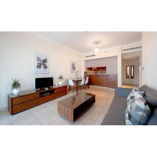 Manzil - 1BR in Fairways West with Golf Course View