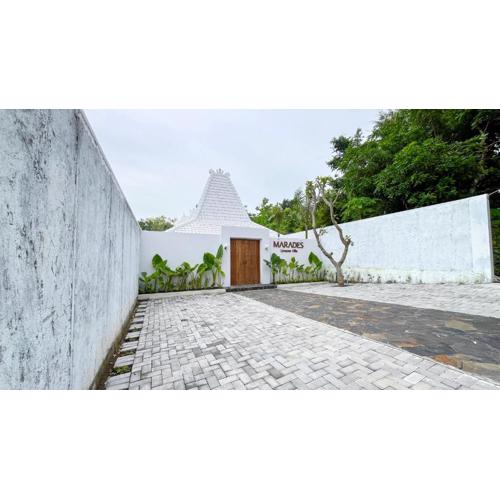 Marades Limasan Villa Yogyakarta