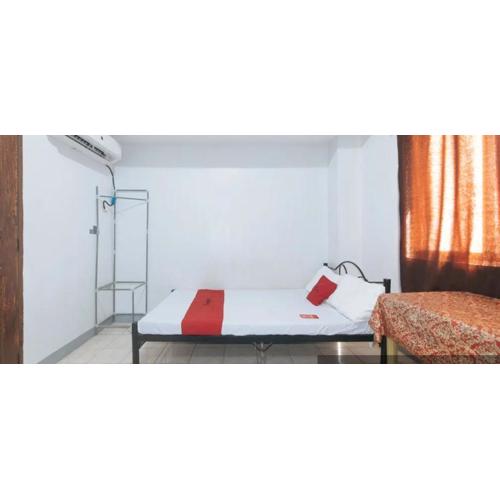 Marco's Economy Room For Rent near NAIA