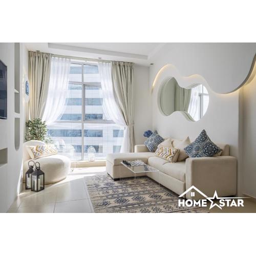 Marina & Beach Views, Pool, Art Haven! Near Cafes