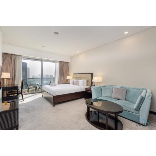 Marina Canal Views Next to Mall & Marina Promenade Studio Unit, The Address Residences, Dubai Marina by Deluxe Holiday Homes