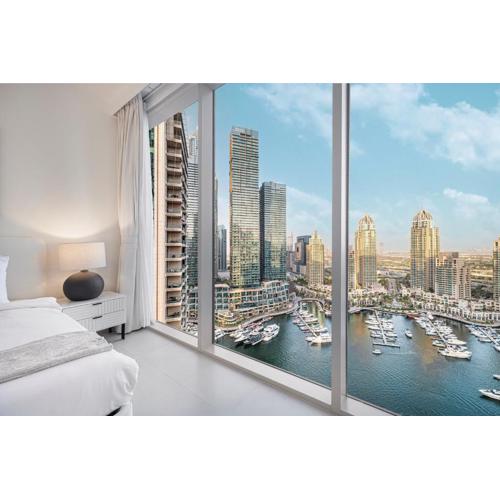 Marina Horizon by LIV High Floor 1BR, For 5 Guests, Dual Gyms & Marina View