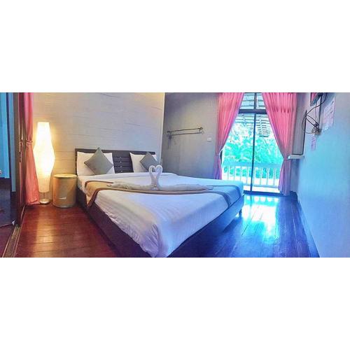 Marina hut guest house