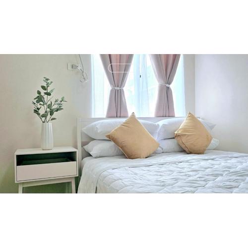 Marina Oasis Two Bed Room Condo Unit