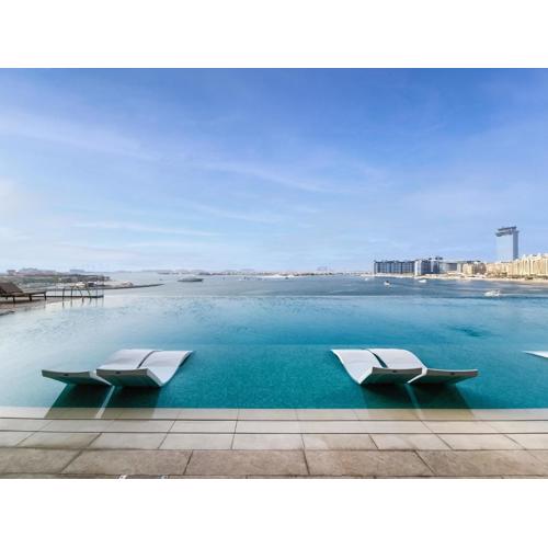 Marina Vista 1BD with beach access in Beachfront