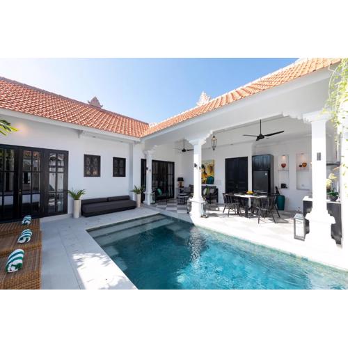 Martini Beachside Villa 3