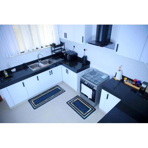 Maskani Bliss at Baobab waves