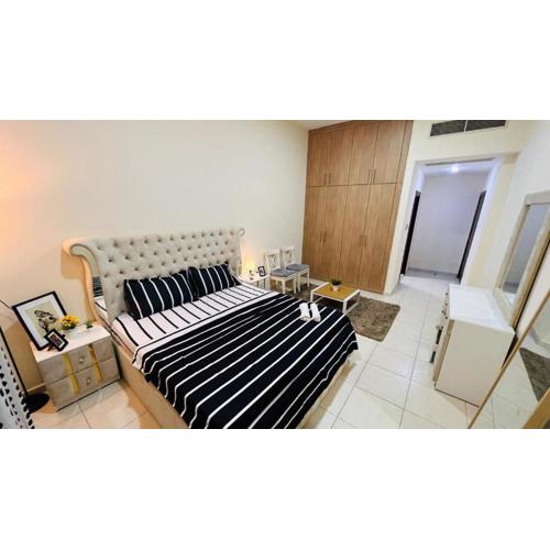 Master Room with attach Bathroom Near Mall of the Emirates