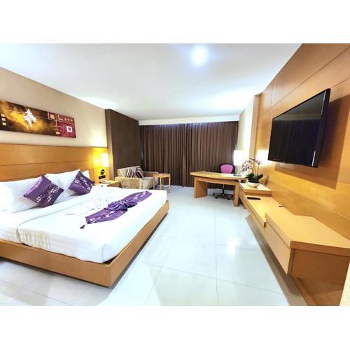 Masters Suites Hotel