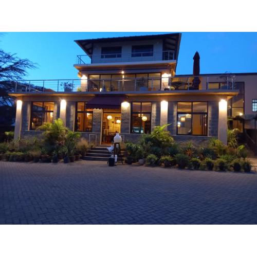 Matteos Italian Restaurant,Bar & Accommodation