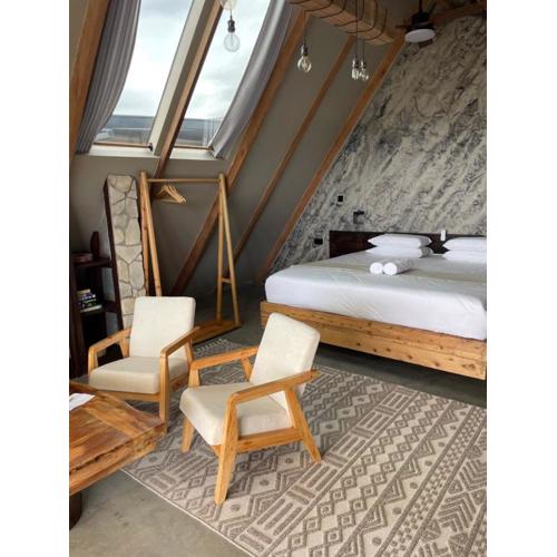 MAWE VILLA on Champagne Ridge, Romantic Getaway