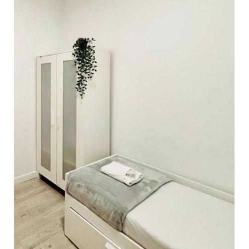 MBZ - Relax Room in Unique Flat