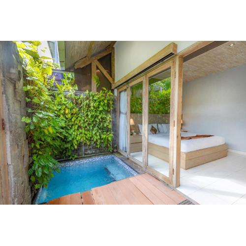 ME Villa Kayu Tulang