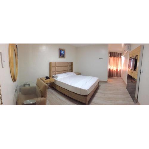 Meaco Royal Hotel - Valenzuela