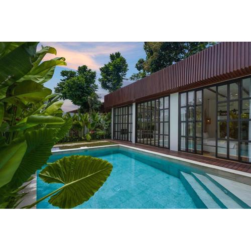 Mediterranean 2BR Villa Ellure Ember with Pool & Lush Garden