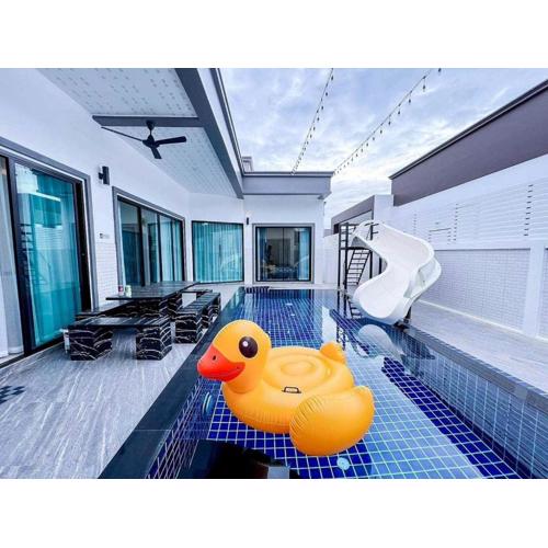 Mellow Family Pool Villa water Slide BBQ Karaoke 12 ppl