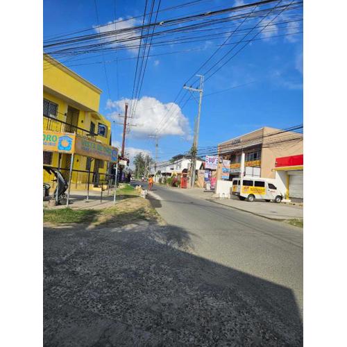 Mel's Place Batangas Unit 4 Vista De Oro 2 Bedroom House w Free Parking, Google TV WIFI Netflix 4 Guests