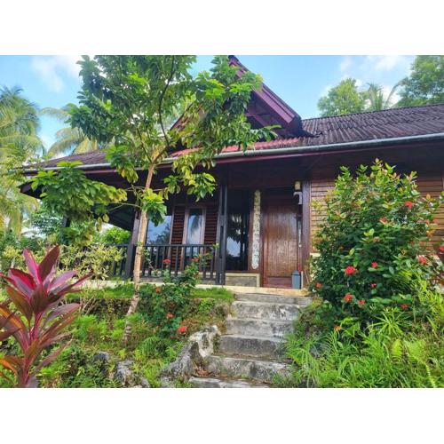 Mentawai Private Villa and Boat at Yantos Place