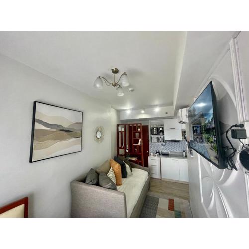 Mesavirre Bacolod - Elegantly Furnished 1BDM with Balcony