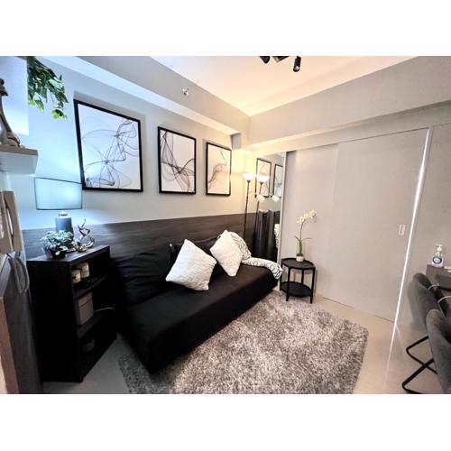 Metro Condotel Shore 2 Residences Tower 1