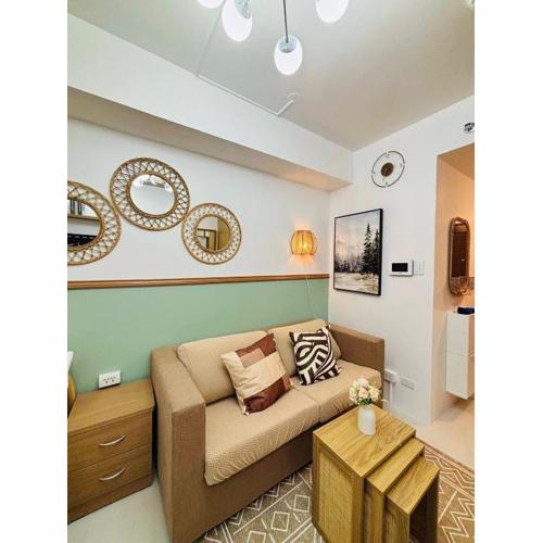 Metro Stay Grand View Tower