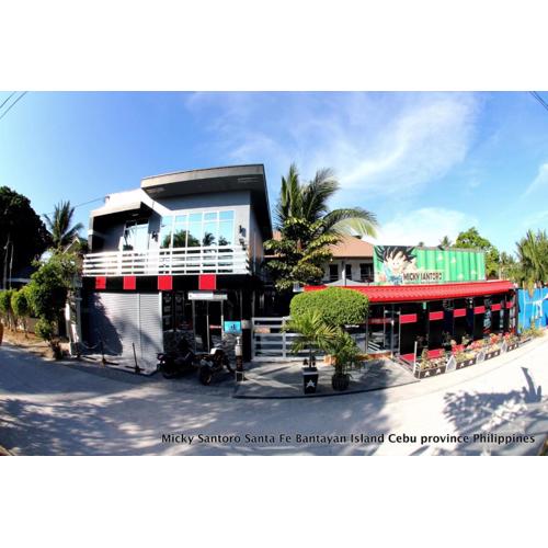 Micky Santoro Hotel & Restaurant