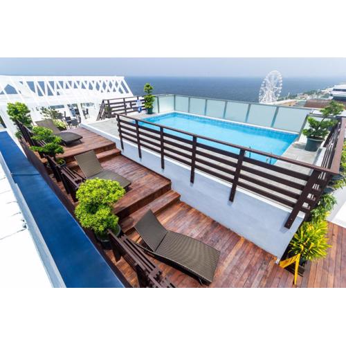 Microtel by Wyndham Mall of Asia