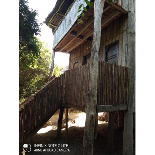 Mida Creek Eco Camp - cottage house