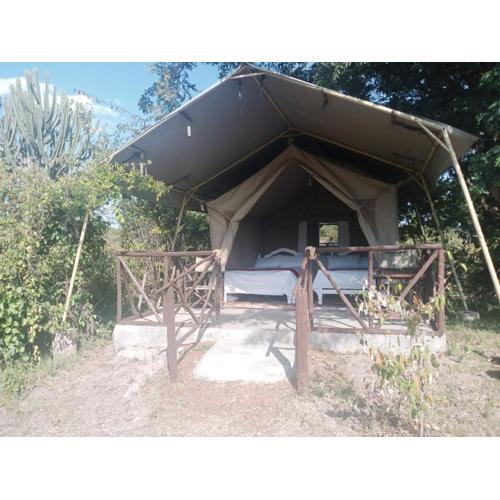 Midori mara hill safari camp