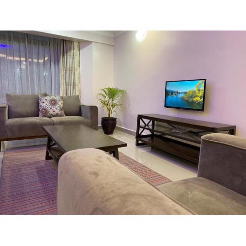 Midtown Executive Suites With Balcony, King Bed